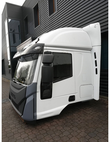 Iveco EUROCARGO Euro 5, Euro 6 - الكابينة والداخلية - شاحنة: صورة 4 Iveco EUROCARGO Euro 5, Euro 6 - الكابينة والداخلية - شاحنة: صورة 4