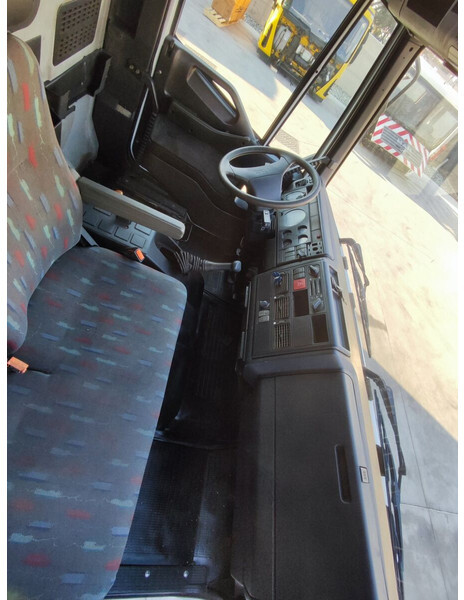 Iveco Eurocargo 1991-2002 - الكابينة والداخلية - شاحنة: صورة 4 Iveco Eurocargo 1991-2002 - الكابينة والداخلية - شاحنة: صورة 4