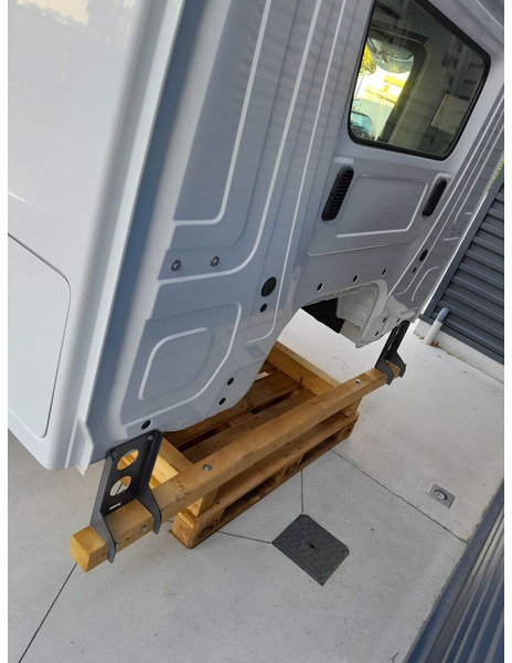 Mercedes-Benz Arocs Actros MP4 Euro 6 - الكابينة والداخلية - شاحنة: صورة 4 Mercedes-Benz Arocs Actros MP4 Euro 6 - الكابينة والداخلية - شاحنة: صورة 4