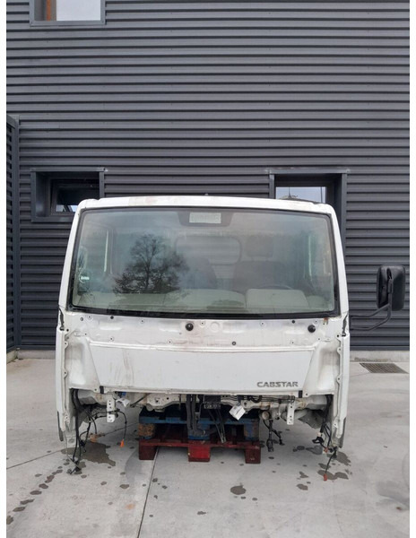 Nissan Cabstar - الكابينة والداخلية - شاحنة: صورة 2 Nissan Cabstar - الكابينة والداخلية - شاحنة: صورة 2
