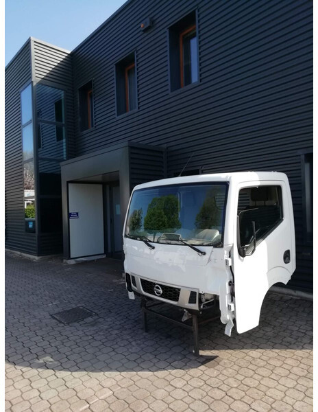 Nissan NT400 - الكابينة والداخلية - شاحنة: صورة 3 Nissan NT400 - الكابينة والداخلية - شاحنة: صورة 3
