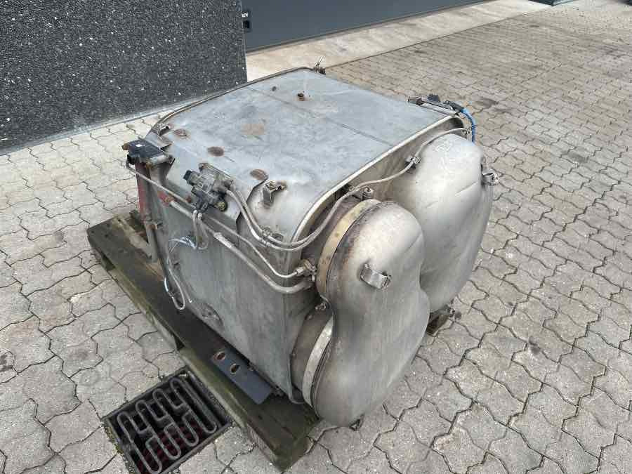 MAN EXHAUST 81.15103-6115 - علبة العادم/ نظام العادم - شاحنة: صورة 1 MAN EXHAUST 81.15103-6115 - علبة العادم/ نظام العادم - شاحنة: صورة 1