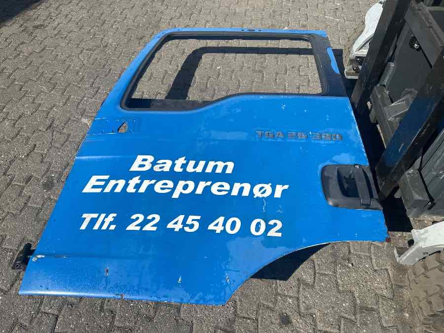 MAN LEFT DOOR 81.62600-4131 - الكابينة والداخلية - شاحنة: صورة 1 MAN LEFT DOOR 81.62600-4131 - الكابينة والداخلية - شاحنة: صورة 1