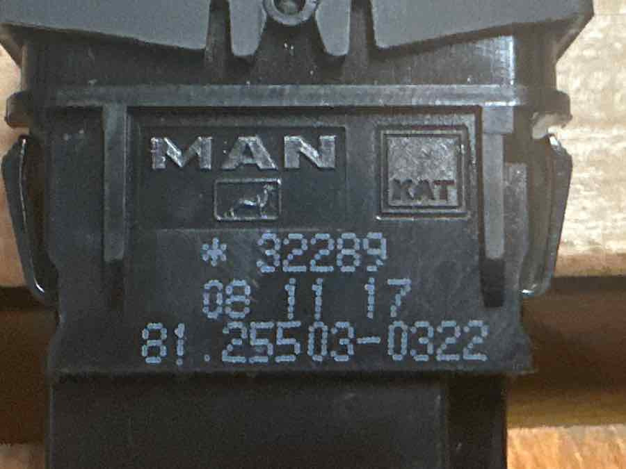 MAN SWITCH 81.25503-0322 - الكابينة والداخلية - شاحنة: صورة 2 MAN SWITCH 81.25503-0322 - الكابينة والداخلية - شاحنة: صورة 2