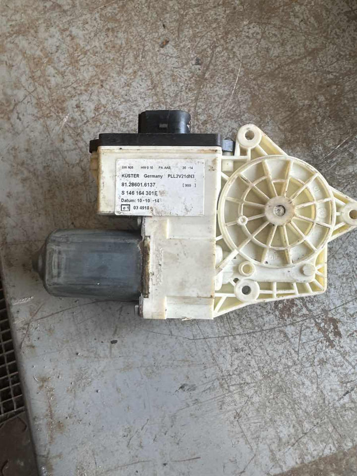 MAN WINDOW MOTOR 81.28601-6137 - الكابينة والداخلية - شاحنة: صورة 1 MAN WINDOW MOTOR 81.28601-6137 - الكابينة والداخلية - شاحنة: صورة 1