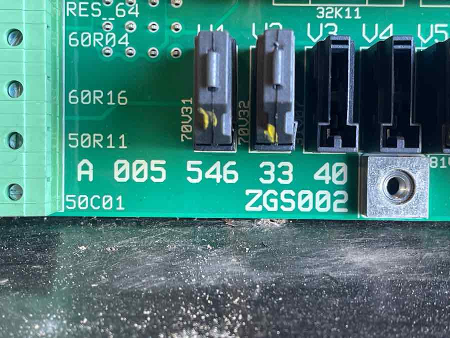 MERCEDES ELECTRIC SWITCH PANEL A0055463340 - النظام الكهربائي - حافلة: صورة 3 MERCEDES ELECTRIC SWITCH PANEL A0055463340 - النظام الكهربائي - حافلة: صورة 3