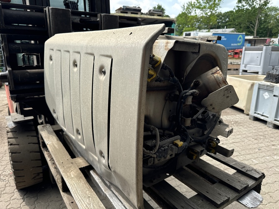 MERCEDES EXHAUST A0034904512 - محول حفاز - شاحنة: صورة 3 MERCEDES EXHAUST A0034904512 - محول حفاز - شاحنة: صورة 3