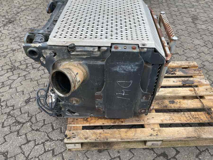 MERCEDES EXHAUST A0064900414 - علبة العادم/ نظام العادم - شاحنة: صورة 2 MERCEDES EXHAUST A0064900414 - علبة العادم/ نظام العادم - شاحنة: صورة 2