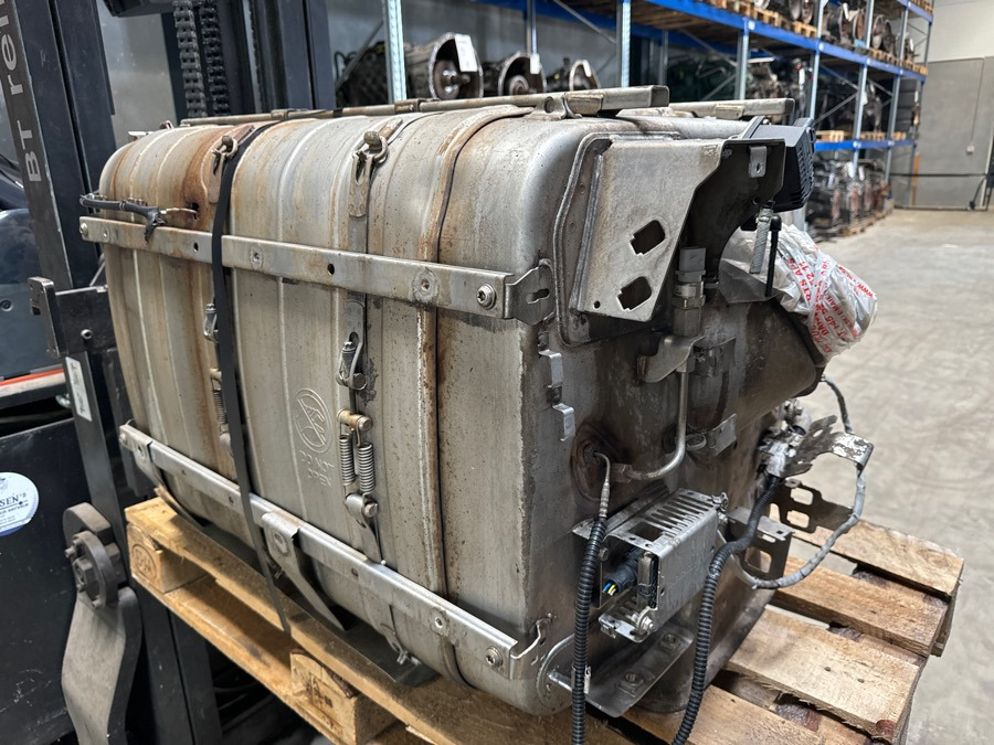 MERCEDES EXHAUST A0084901012 - علبة العادم/ نظام العادم - شاحنة: صورة 1 MERCEDES EXHAUST A0084901012 - علبة العادم/ نظام العادم - شاحنة: صورة 1