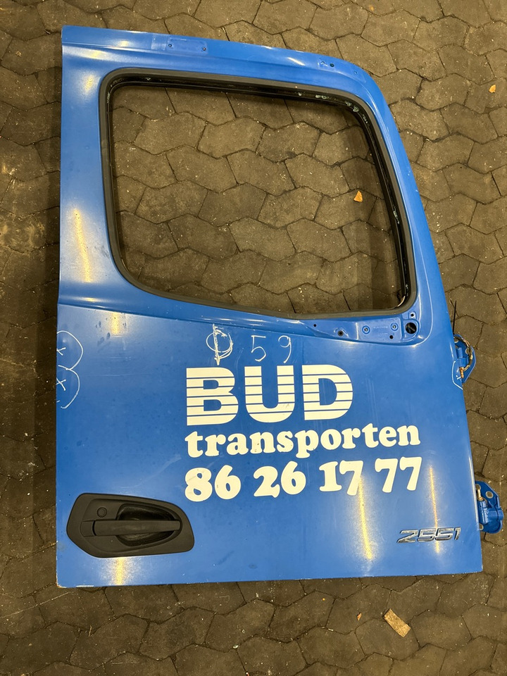 MERCEDES RIGHT DOOR A9607202403 - الكابينة والداخلية - شاحنة: صورة 1 MERCEDES RIGHT DOOR A9607202403 - الكابينة والداخلية - شاحنة: صورة 1