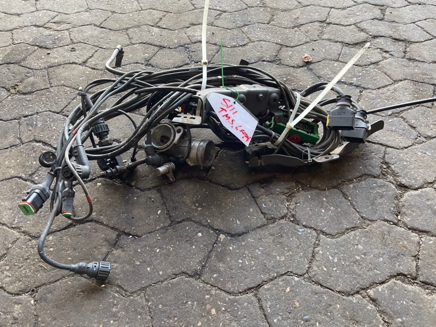 SCANIA GEARBOX CABELS & WIRE TMS2 - كابلات/ ضفيرة الأسلاك - شاحنة: صورة 1 SCANIA GEARBOX CABELS & WIRE TMS2 - كابلات/ ضفيرة الأسلاك - شاحنة: صورة 1