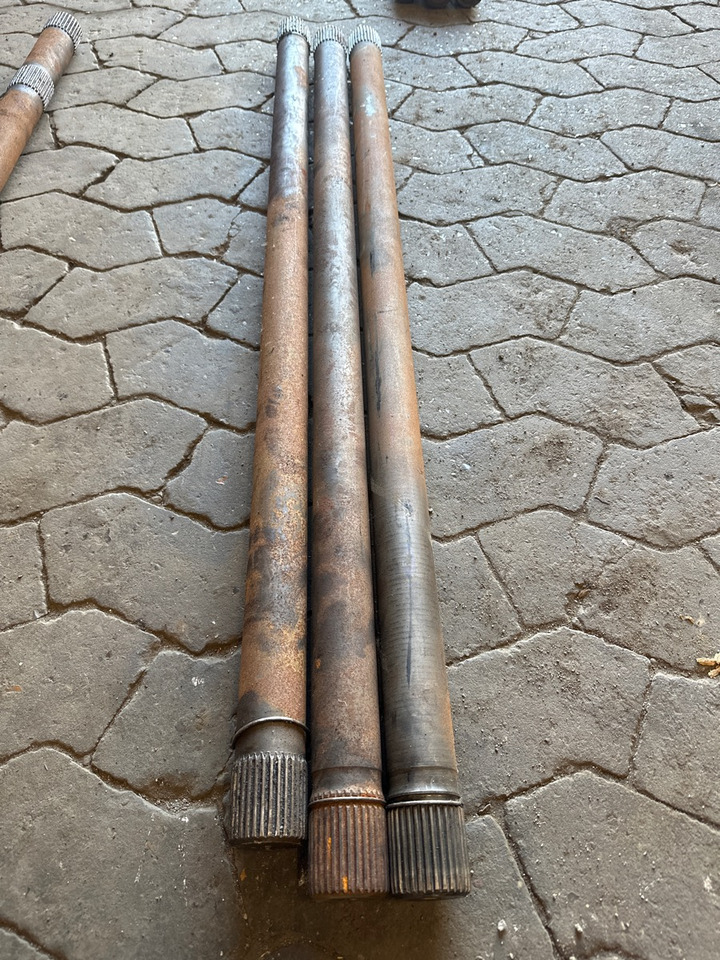 SCANIA HALFSHAFT 1926816 - رأس أسطوانية - شاحنة: صورة 1 SCANIA HALFSHAFT 1926816 - رأس أسطوانية - شاحنة: صورة 1