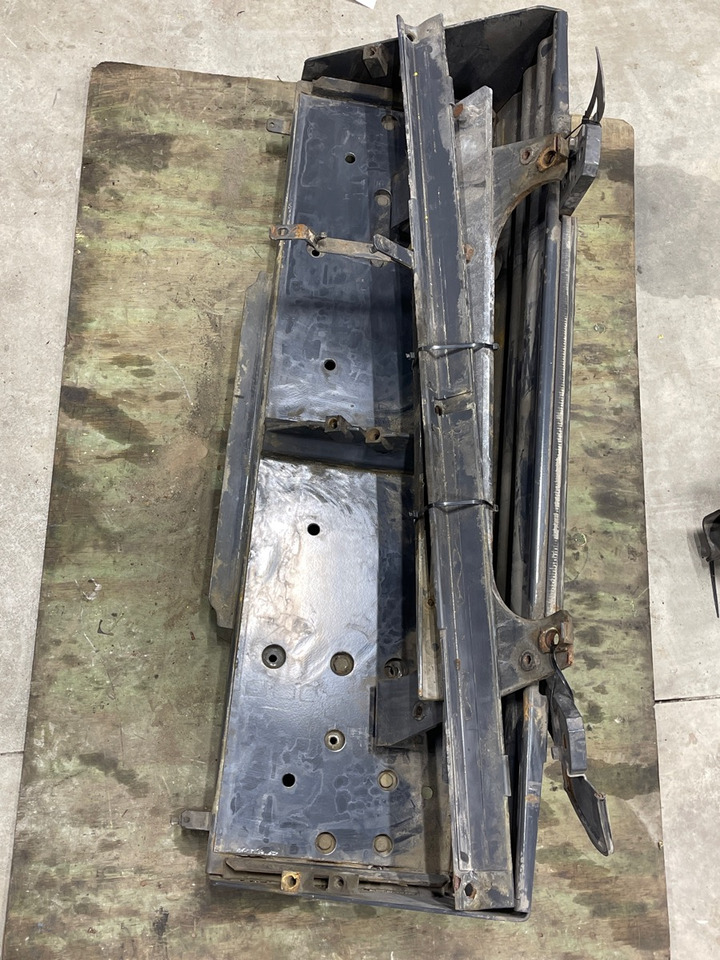 SCANIA batteri kasse VG 5111 - رأس أسطوانية - شاحنة: صورة 1 SCANIA batteri kasse VG 5111 - رأس أسطوانية - شاحنة: صورة 1