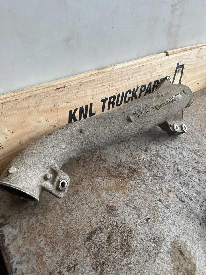 VOLVO COOLER PIPE 20522119 - أنبوب سحب الهواء - شاحنة: صورة 1 VOLVO COOLER PIPE 20522119 - أنبوب سحب الهواء - شاحنة: صورة 1