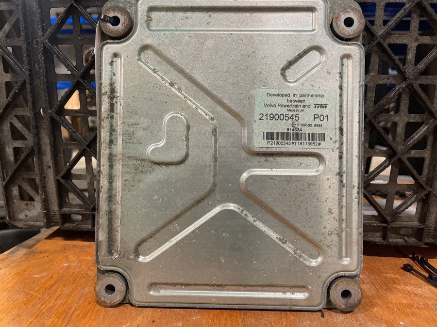 VOLVO ECU 21900545 - وحدة إي سي يو - شاحنة: صورة 1 VOLVO ECU 21900545 - وحدة إي سي يو - شاحنة: صورة 1