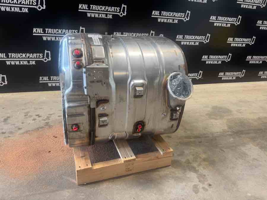 VOLVO EXHAUST 24617946 - علبة العادم/ نظام العادم - شاحنة: صورة 5 VOLVO EXHAUST 24617946 - علبة العادم/ نظام العادم - شاحنة: صورة 5