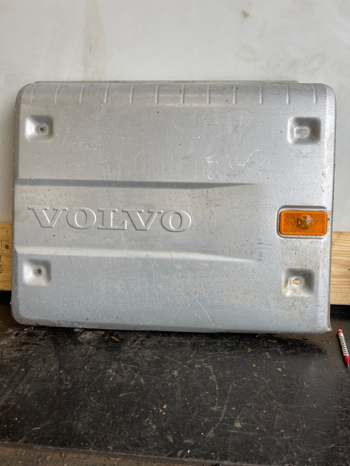 VOLVO EXHAUST HEAT SHIELD 21908955 - علبة العادم/ نظام العادم - شاحنة: صورة 1 VOLVO EXHAUST HEAT SHIELD 21908955 - علبة العادم/ نظام العادم - شاحنة: صورة 1