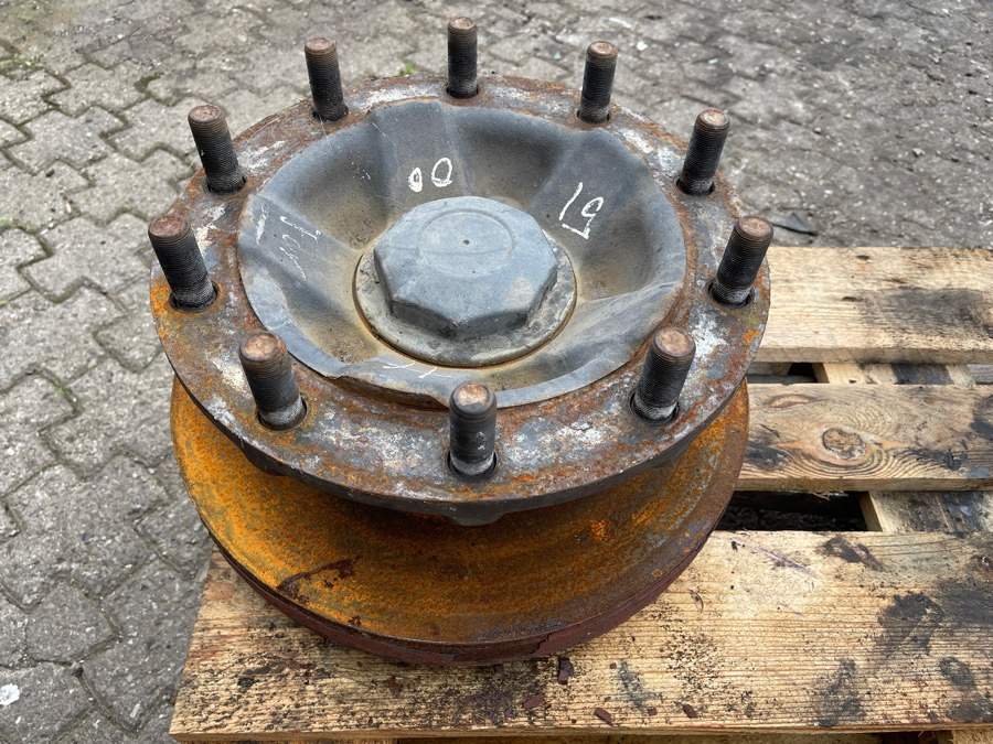 VOLVO FRONT HUB 21116583 - محور - شاحنة: صورة 1 VOLVO FRONT HUB 21116583 - محور - شاحنة: صورة 1