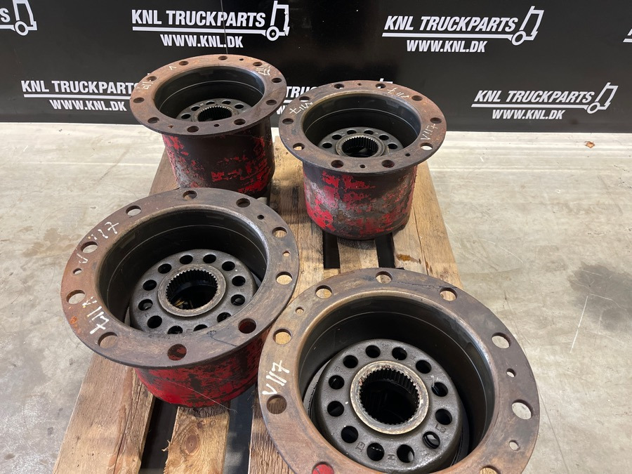 VOLVO HUBREDUCTION 8172777 - محور - شاحنة: صورة 1 VOLVO HUBREDUCTION 8172777 - محور - شاحنة: صورة 1