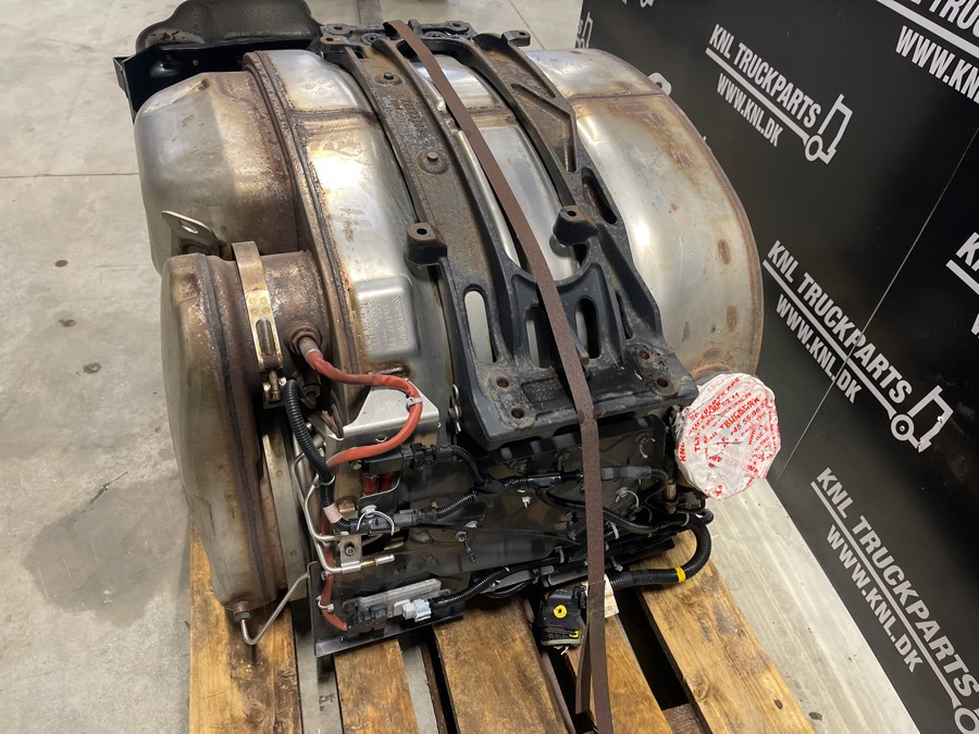 VOLVO KATALYSATOR 21364822 P07 - علبة العادم/ نظام العادم - شاحنة: صورة 2 VOLVO KATALYSATOR 21364822 P07 - علبة العادم/ نظام العادم - شاحنة: صورة 2