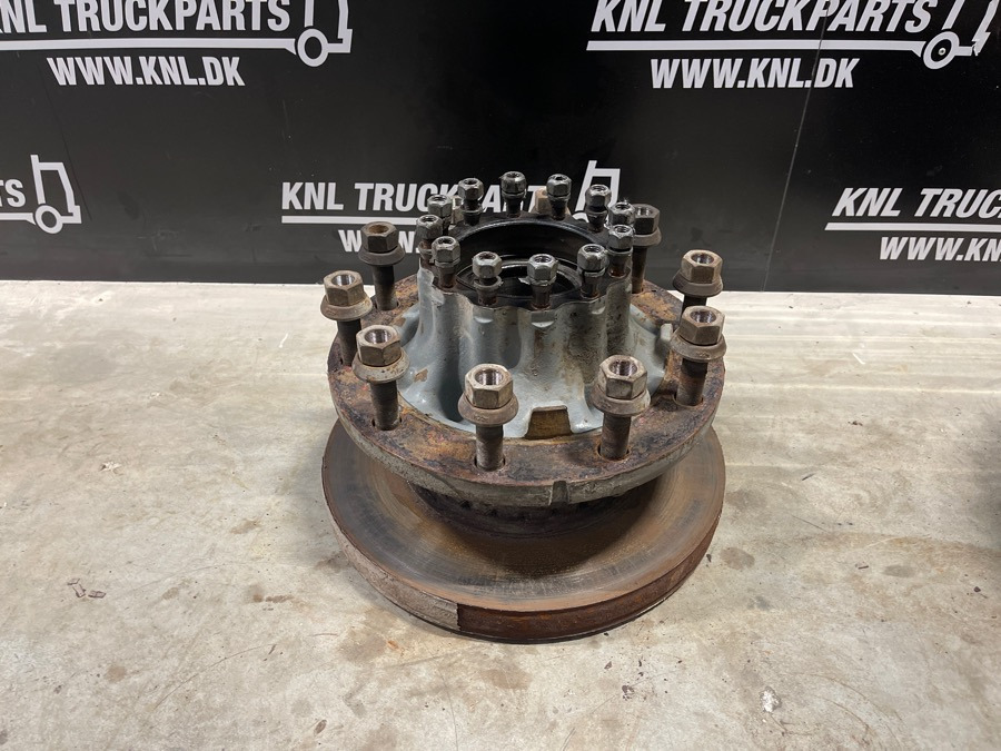 VOLVO REAR AXLE HUB 21881391 - محور - شاحنة: صورة 1 VOLVO REAR AXLE HUB 21881391 - محور - شاحنة: صورة 1