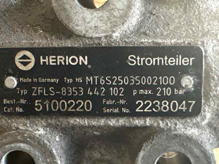 VOLVO STEERING VALVE 20757513 - صمام الفرامل - شاحنة: صورة 3 VOLVO STEERING VALVE 20757513 - صمام الفرامل - شاحنة: صورة 3