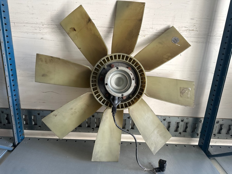 VOLVO VISKOS FAN 21990515 - نظام التبريد - شاحنة: صورة 3 VOLVO VISKOS FAN 21990515 - نظام التبريد - شاحنة: صورة 3