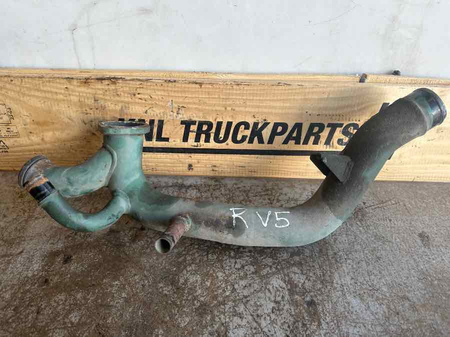 VOLVO WATER PIPE 20871467 - نظام التبريد - شاحنة: صورة 1 VOLVO WATER PIPE 20871467 - نظام التبريد - شاحنة: صورة 1