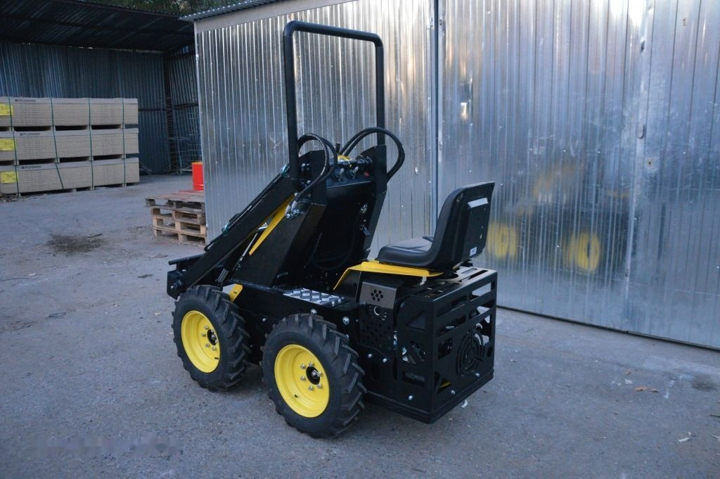 Tur Poland Miniradlader Miniloader Mini hoflader TUR N 520 - شيول صغير: صورة 4 Tur Poland Miniradlader Miniloader Mini hoflader TUR N 520 - شيول صغير: صورة 4