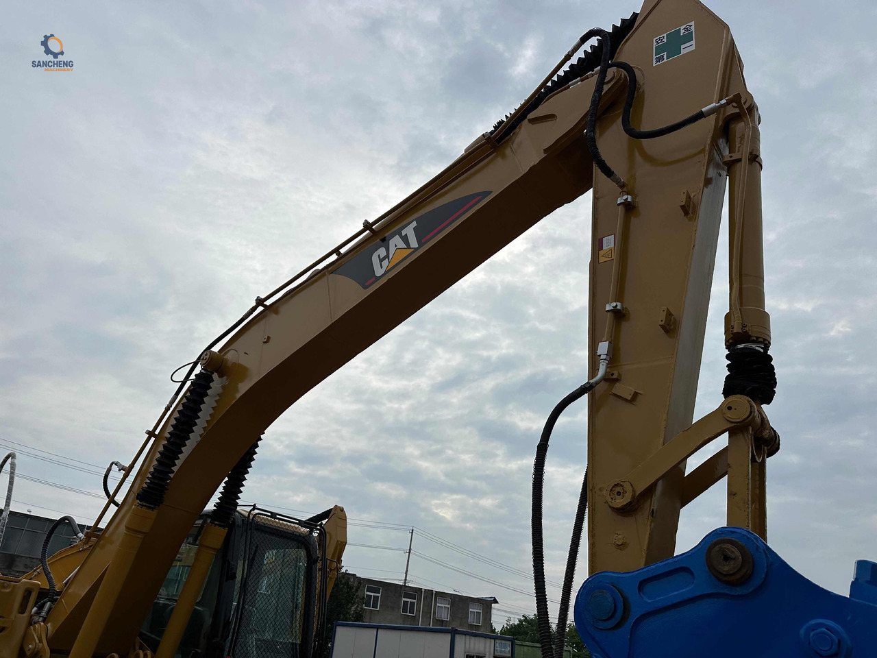 CAT 320CL excavator with hammer - حفار زاحف: صورة 5 CAT 320CL excavator with hammer - حفار زاحف: صورة 5