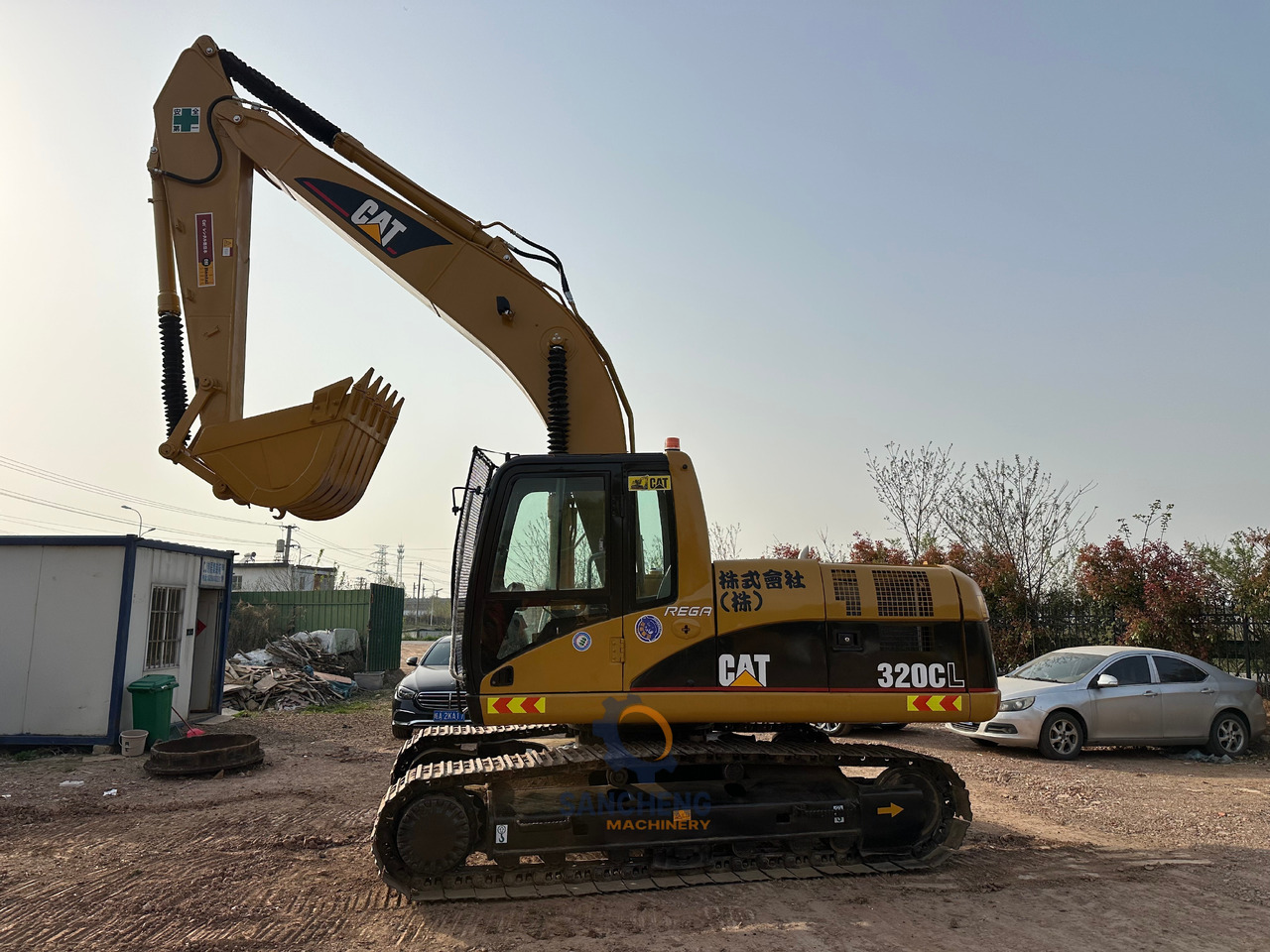 CAT 320CL - حفار زاحف: صورة 4 CAT 320CL - حفار زاحف: صورة 4
