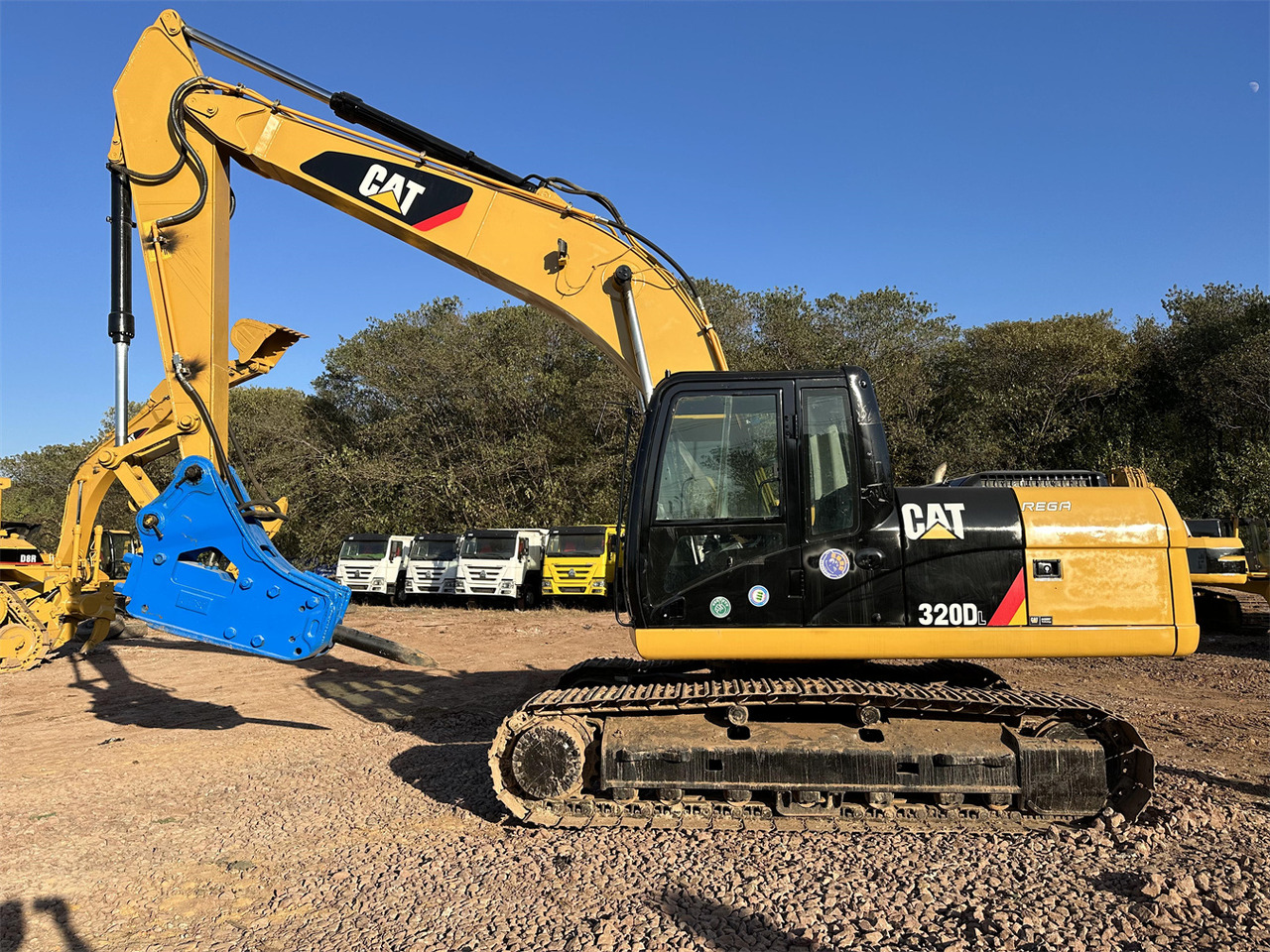 CAT 320DL - حفّار: صورة 1 CAT 320DL - حفّار: صورة 1