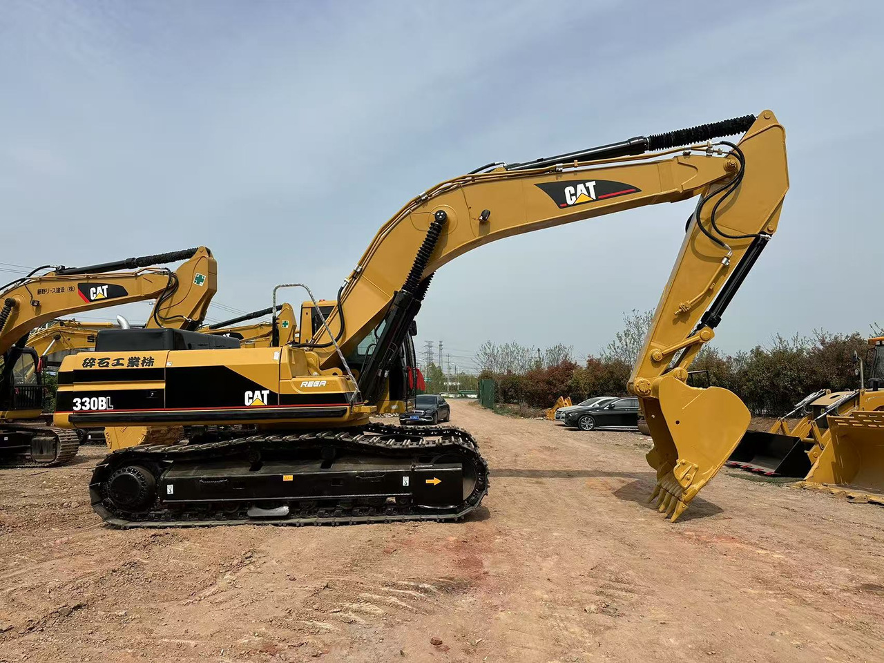 CAT 330BL - حفار زاحف: صورة 1 CAT 330BL - حفار زاحف: صورة 1