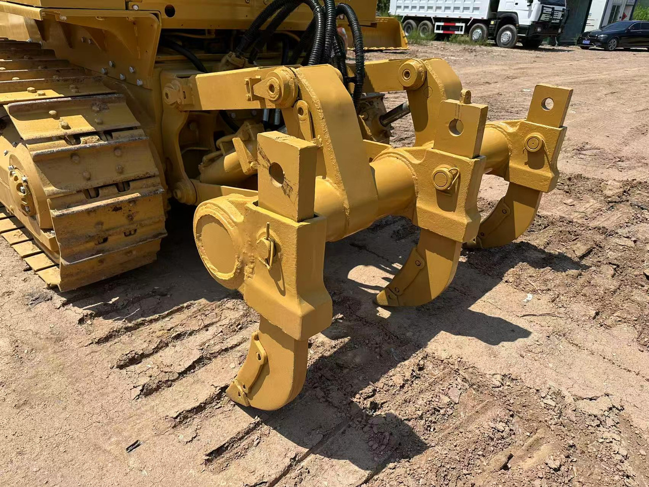 CAT D6G bulldozer - بلدوزر: صورة 4 CAT D6G bulldozer - بلدوزر: صورة 4