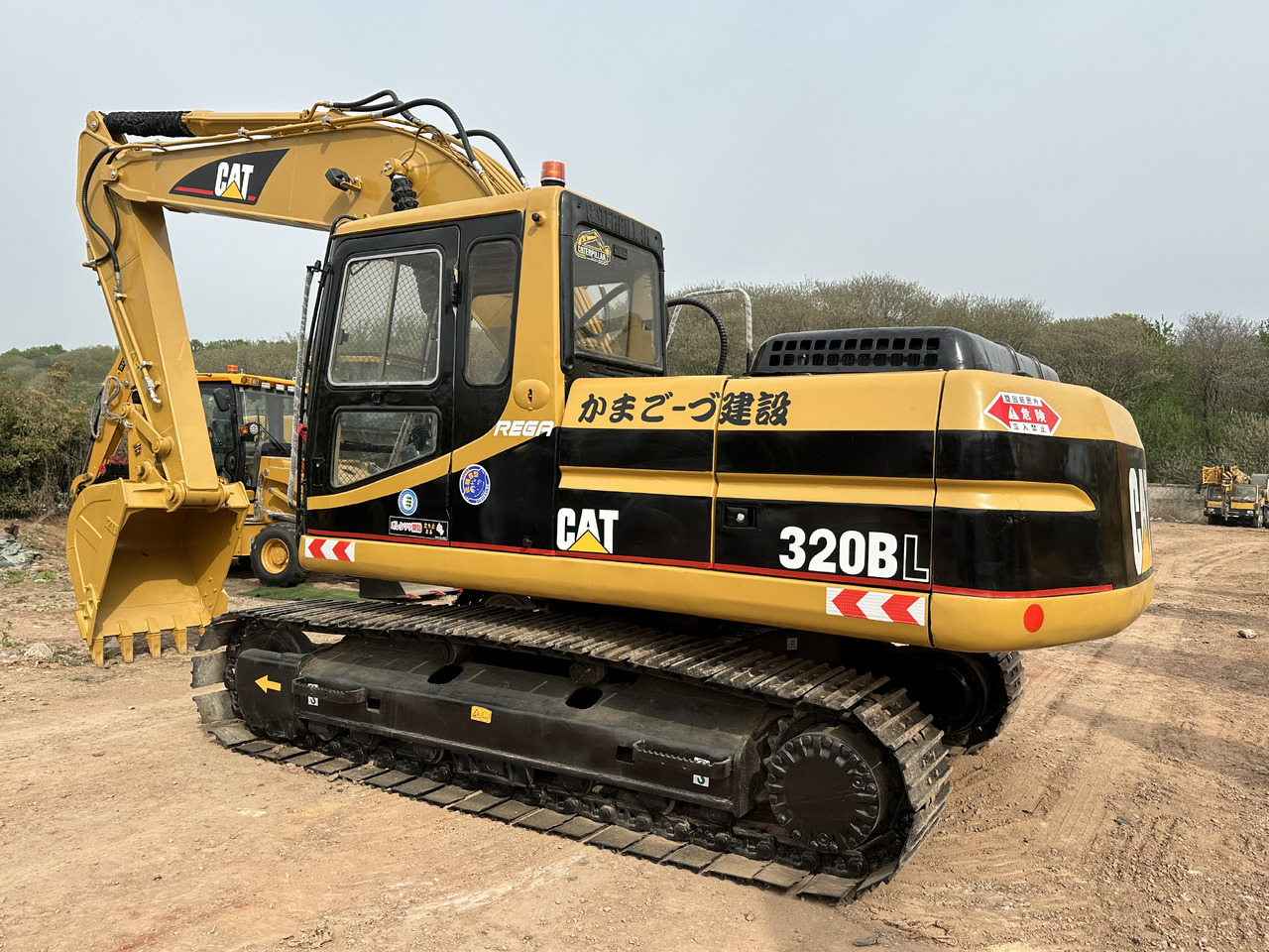 CATERPILLAR 320BL - حفار زاحف: صورة 5 CATERPILLAR 320BL - حفار زاحف: صورة 5