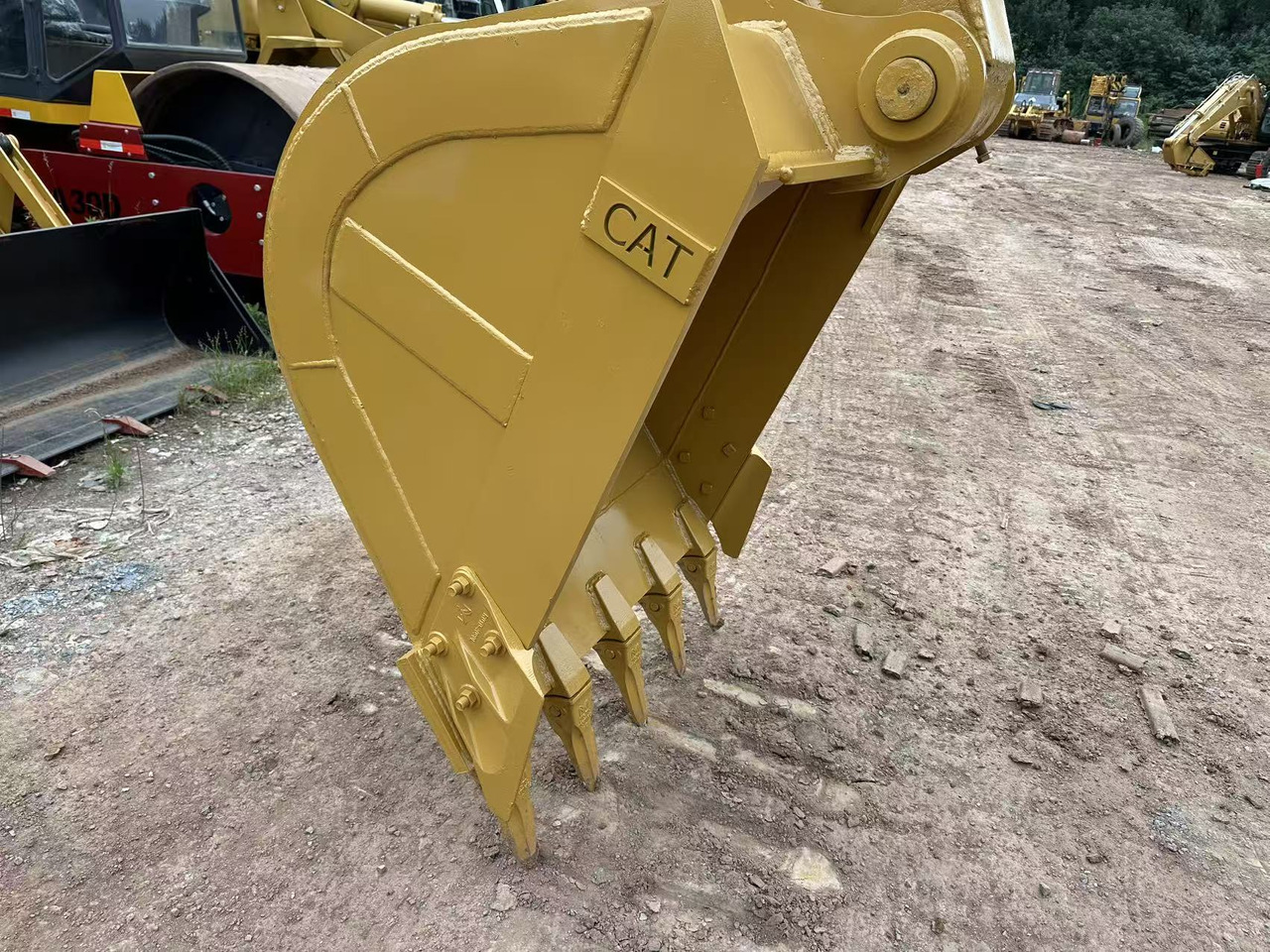 CATERPILLAR 320BL - حفار زاحف: صورة 4 CATERPILLAR 320BL - حفار زاحف: صورة 4