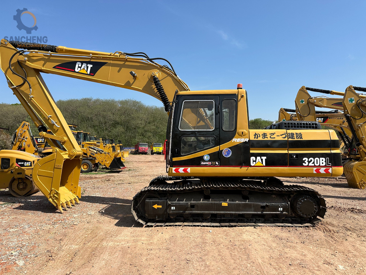 CATERPILLAR 320BL - حفار زاحف: صورة 1 CATERPILLAR 320BL - حفار زاحف: صورة 1
