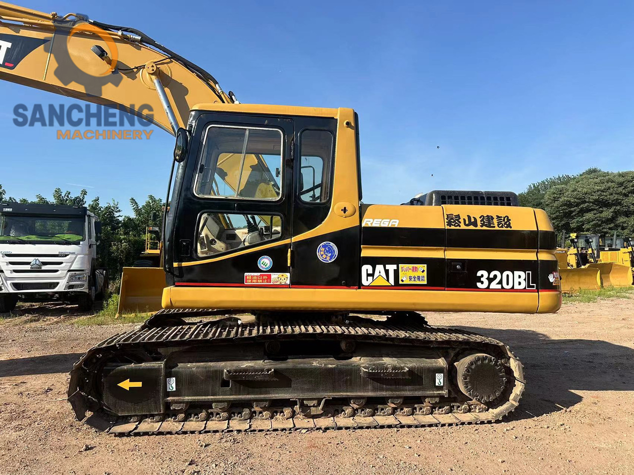 CATERPILLAR 320BL - حفار زاحف: صورة 4 CATERPILLAR 320BL - حفار زاحف: صورة 4