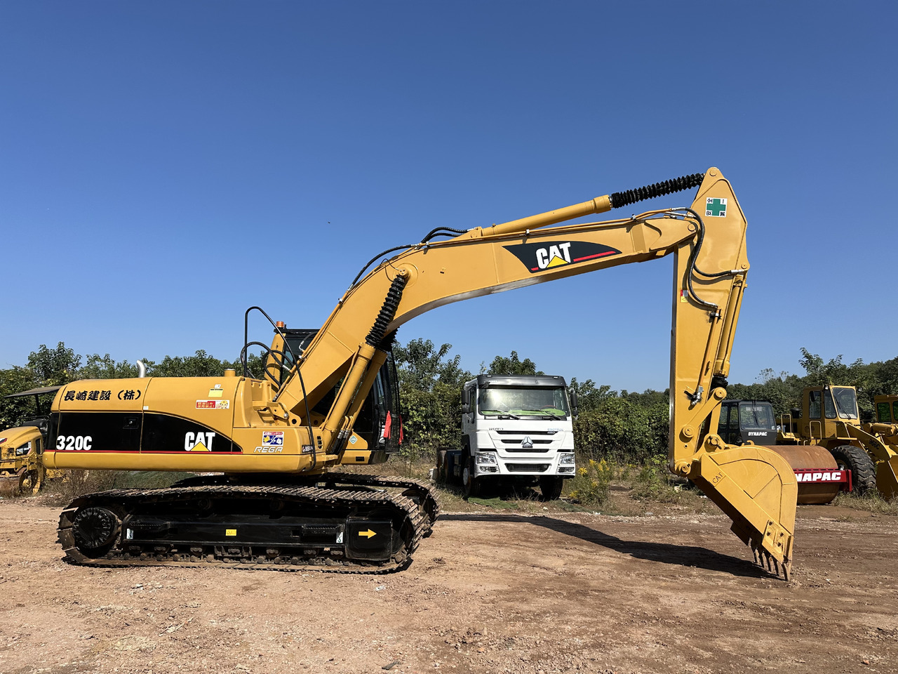 CATERPILLAR 320CL - حفار زاحف: صورة 5 CATERPILLAR 320CL - حفار زاحف: صورة 5