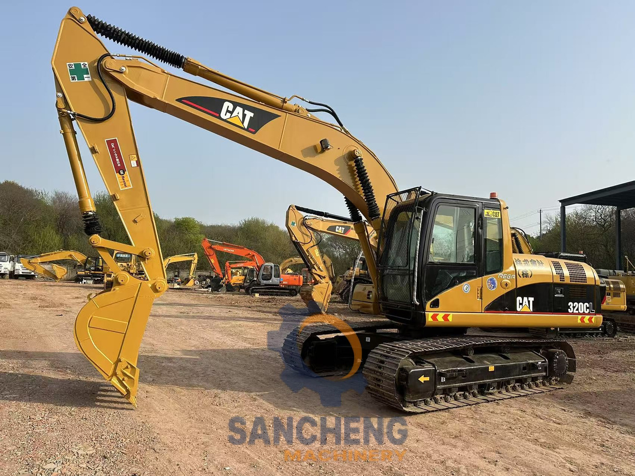 CATERPILLAR 320CL - حفار زاحف: صورة 1 CATERPILLAR 320CL - حفار زاحف: صورة 1
