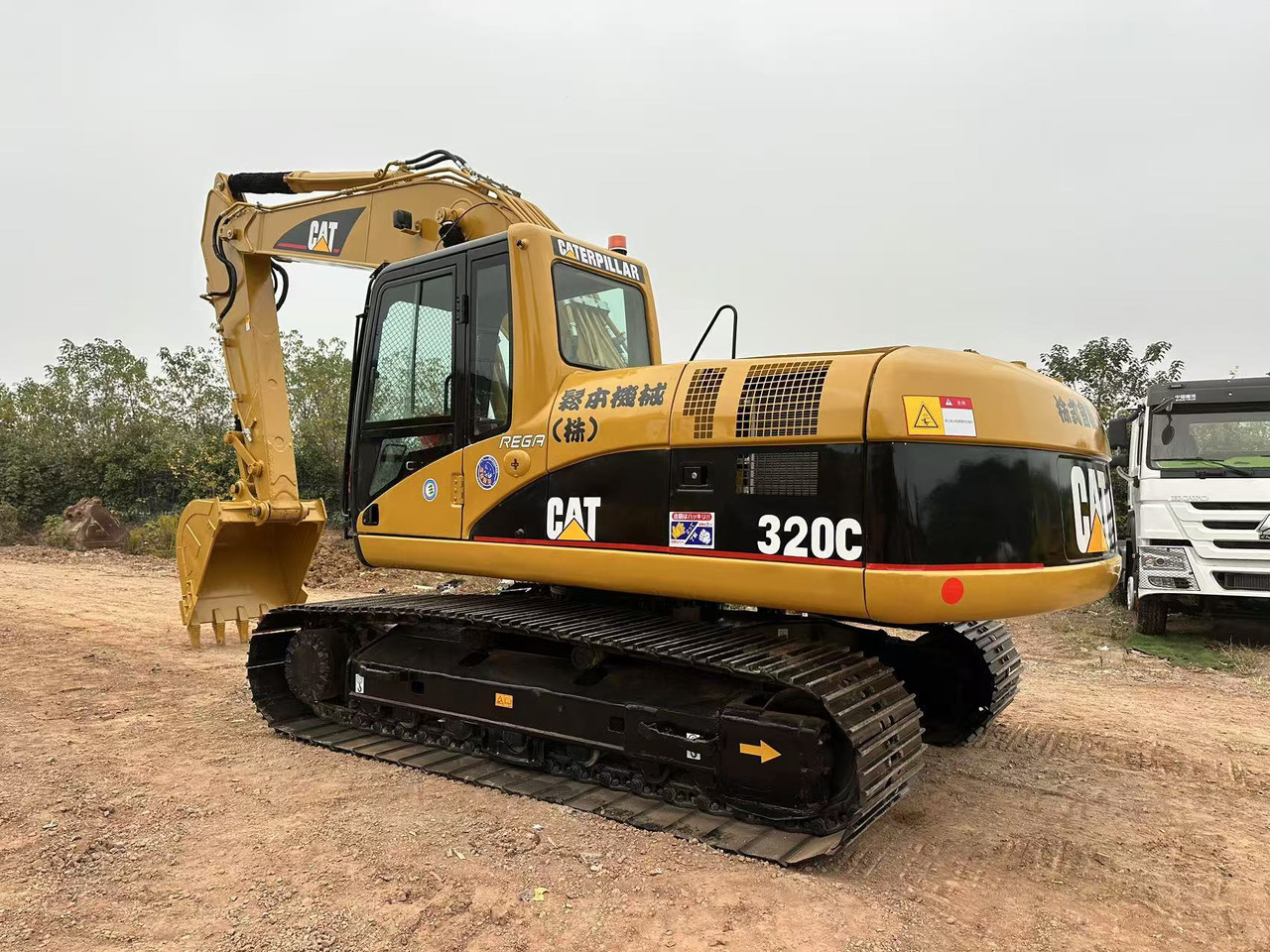 CATERPILLAR 320C - حفار زاحف: صورة 4 CATERPILLAR 320C - حفار زاحف: صورة 4