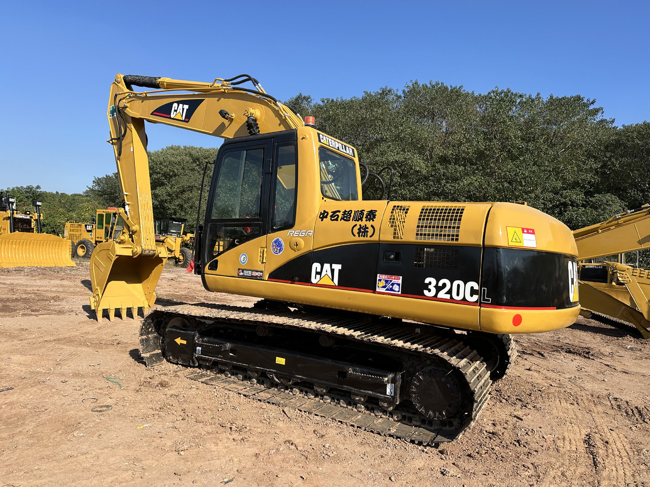 CATERPILLAR 320C - حفار زاحف: صورة 2 CATERPILLAR 320C - حفار زاحف: صورة 2