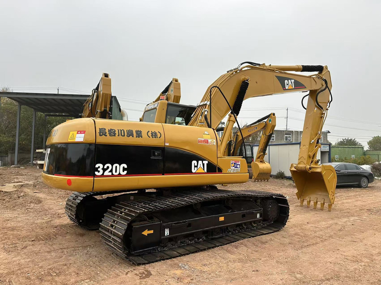 CATERPILLAR 320C - حفار زاحف: صورة 2 CATERPILLAR 320C - حفار زاحف: صورة 2