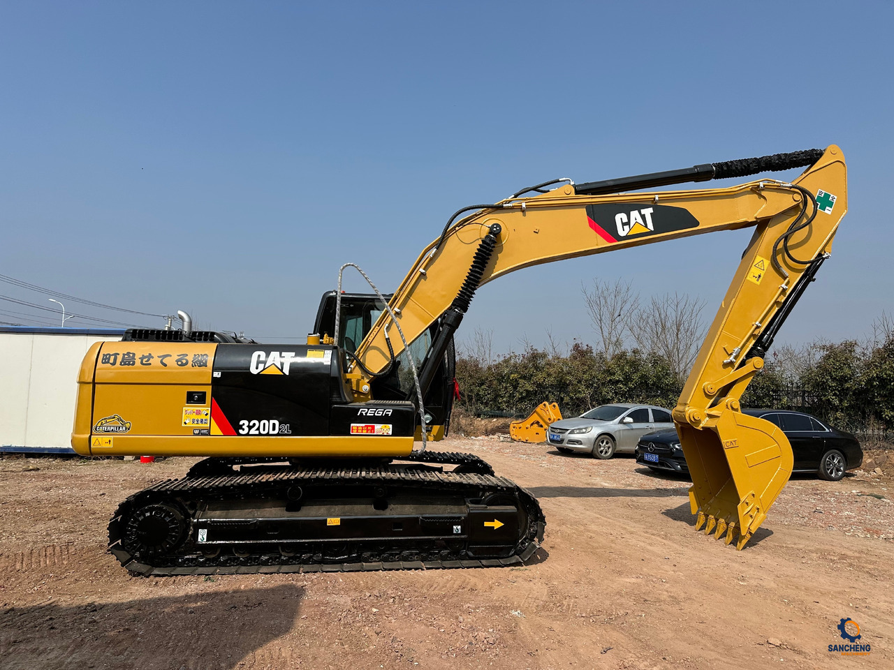 CATERPILLAR 320D2L - حفار زاحف: صورة 3 CATERPILLAR 320D2L - حفار زاحف: صورة 3
