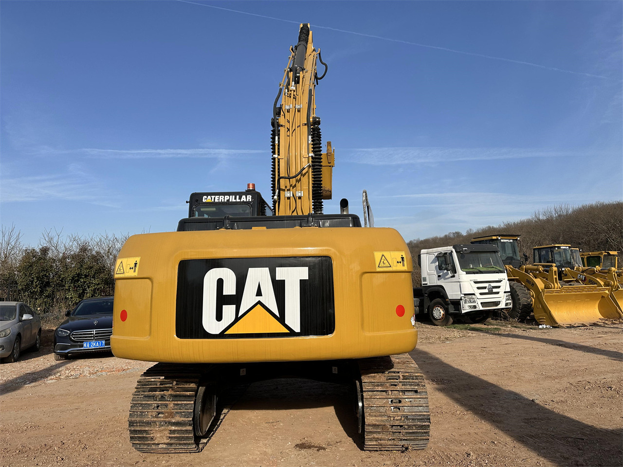 CATERPILLAR 320DL - حفار زاحف: صورة 5 CATERPILLAR 320DL - حفار زاحف: صورة 5