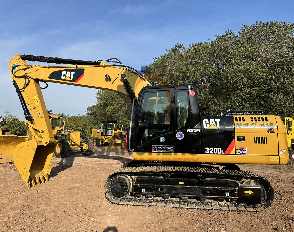 CATERPILLAR 320DL - حفار زاحف: صورة 1 CATERPILLAR 320DL - حفار زاحف: صورة 1