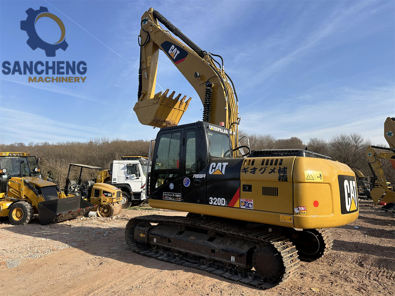 CATERPILLAR 320DL - حفار زاحف: صورة 2 CATERPILLAR 320DL - حفار زاحف: صورة 2