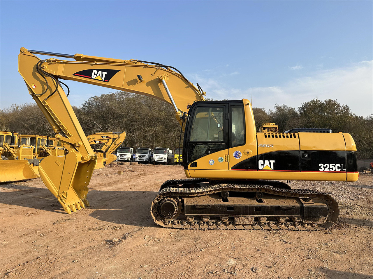 CATERPILLAR 325C - حفار زاحف: صورة 3 CATERPILLAR 325C - حفار زاحف: صورة 3