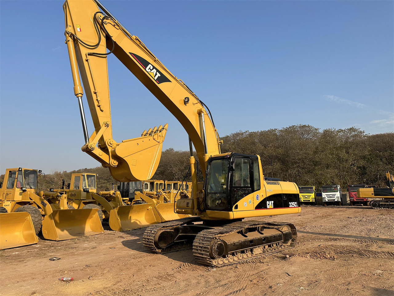 CATERPILLAR 325C - حفار زاحف: صورة 2 CATERPILLAR 325C - حفار زاحف: صورة 2