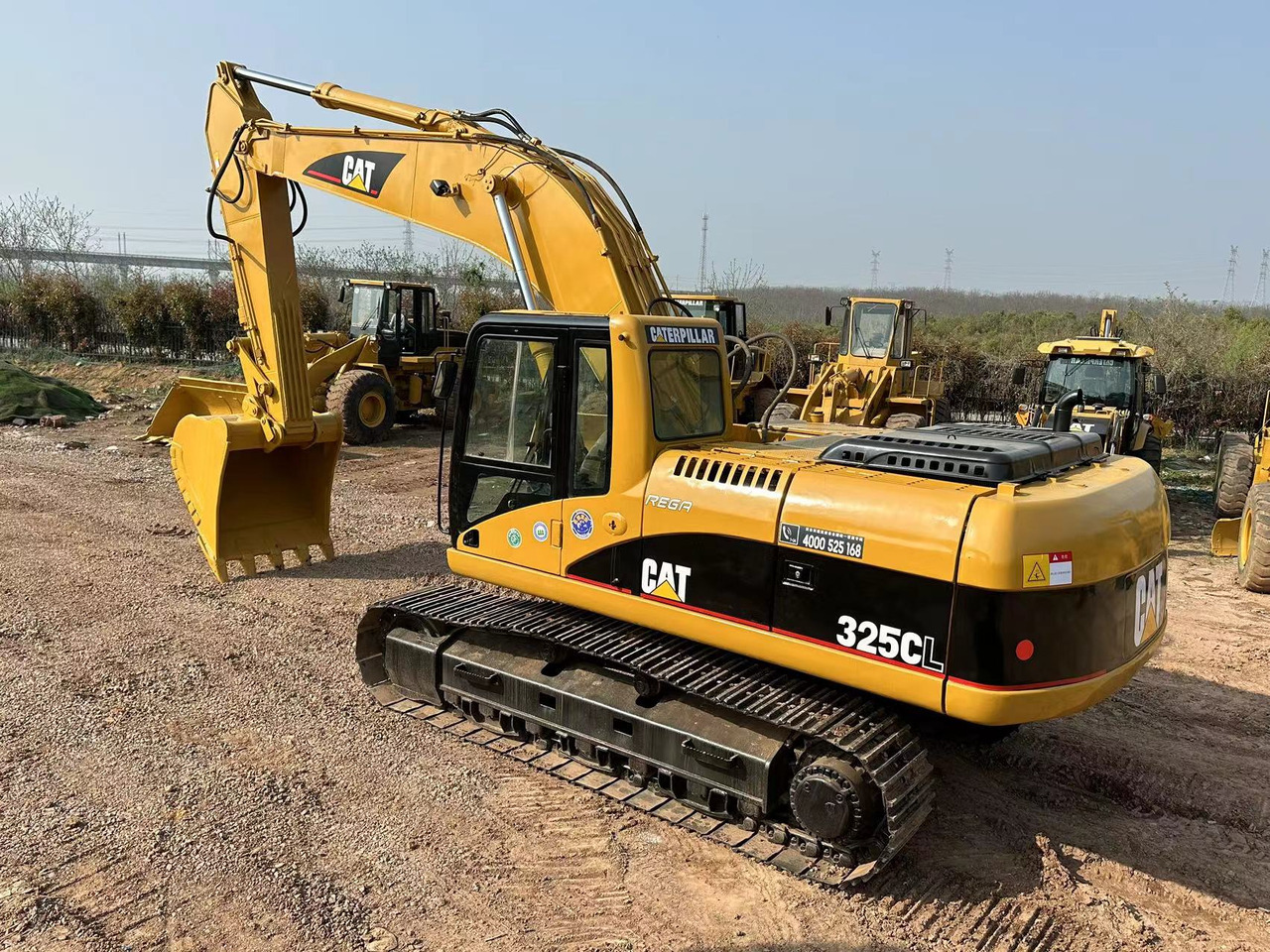 CATERPILLAR 325C - حفار زاحف: صورة 5 CATERPILLAR 325C - حفار زاحف: صورة 5